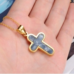 Εύχρηστο Γυναικείο Κολιέ Με Σταυρό Από Τιτάνιο